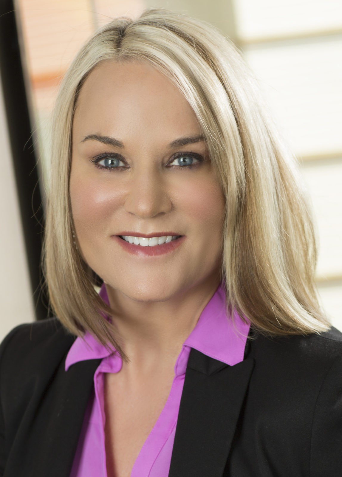 Kelly_McDonald-hi_res_headshot